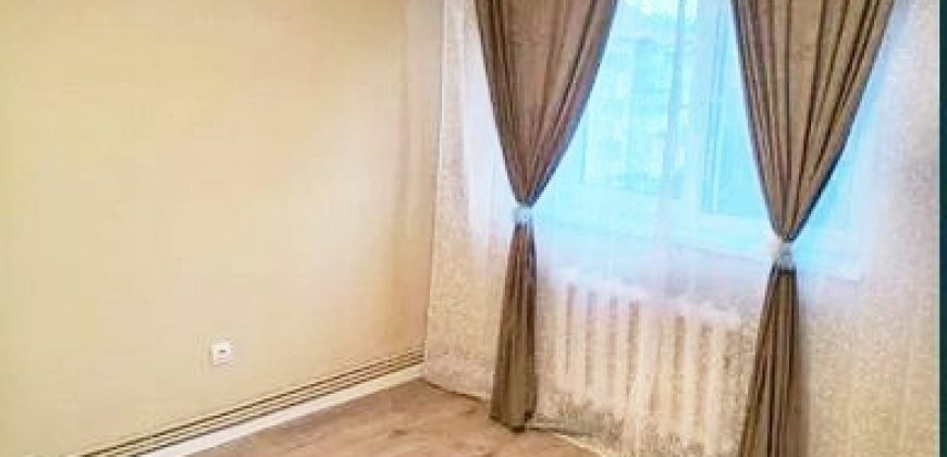 Garsoniera , etaj 3, finisata, cu balcon, zona Stadion!