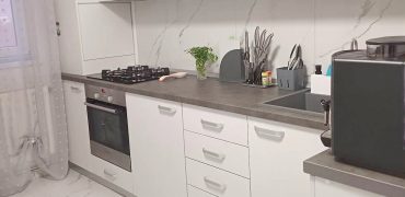 Apartament 2 camere, Cetate- Spital, etajul 3