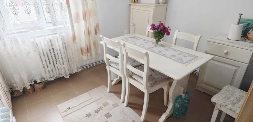 Apartament 2 camere, finisat, mobilat,utilat, Cetate!