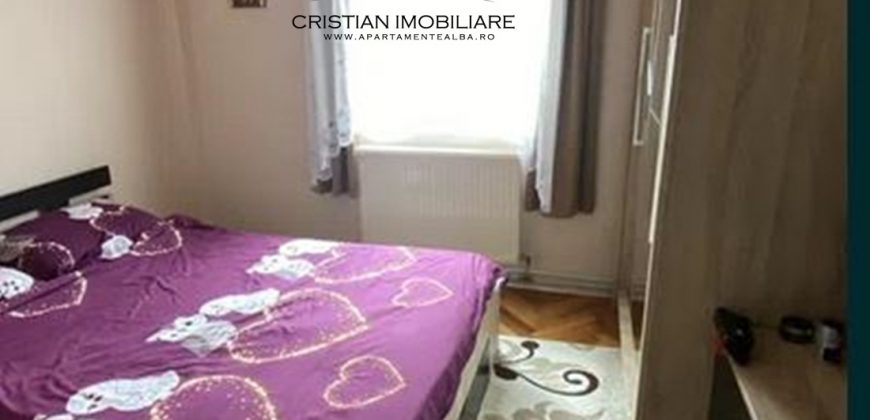Apartament 3 camere, 2 bai, mobilat-utilat, etaj 3, Cetate-Mercur