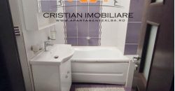 Apartament 3 camere decomandat, etaj 2, mobilat, utilat, zona Centru !