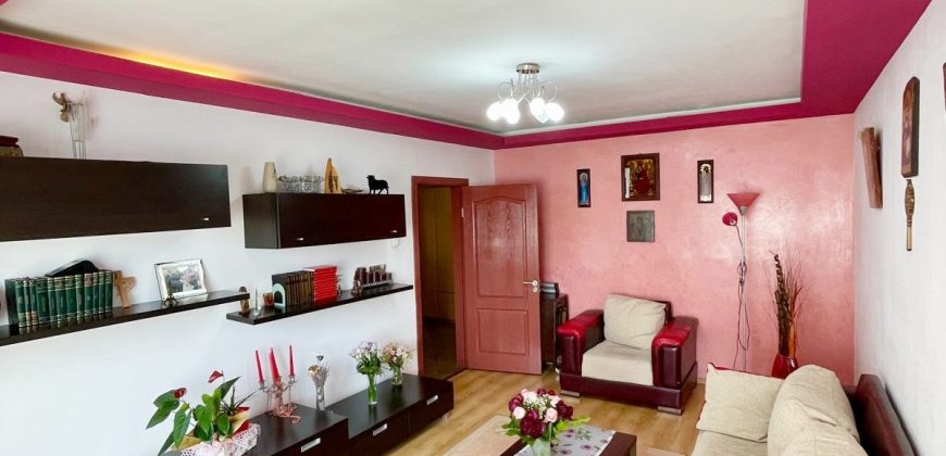 Apartament 4 camere decomandat, etaj 3, finisat, mobilat, utilat, CETATE!