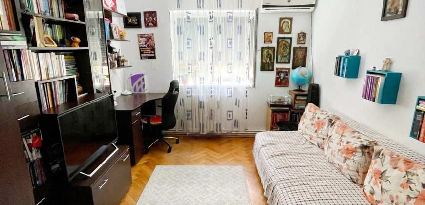 Apartament 4 camere decomandat, etaj 3, finisat, mobilat, utilat, CETATE!