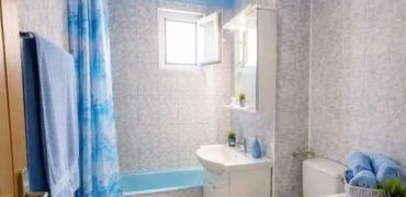 Apartament 2 camere , etaj 2, mobilat, utilat complet, Cetate-Closca!