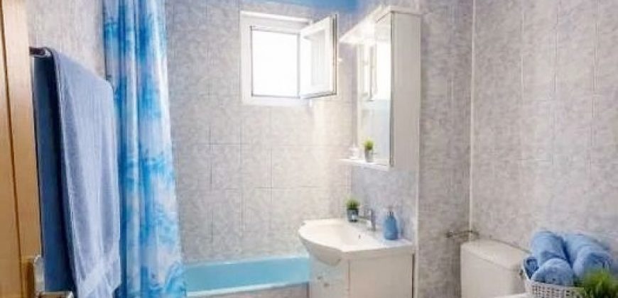 Apartament 2 camere , etaj 2, mobilat, utilat complet, Cetate-Closca!