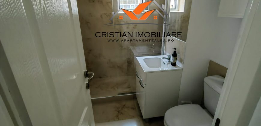 Apartament 3 camere decomandat, etaj 2, finisat, mobilat, utilat, Cetate-Mercur !