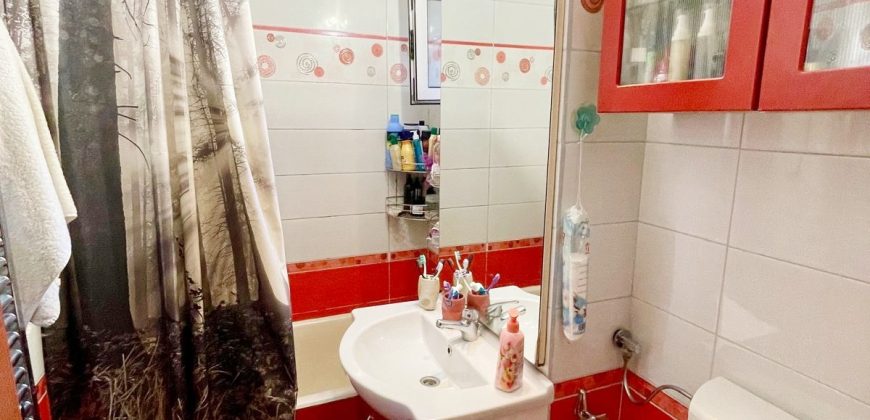 Apartament 4 camere decomandat, etaj 3, finisat, mobilat, utilat, CETATE!