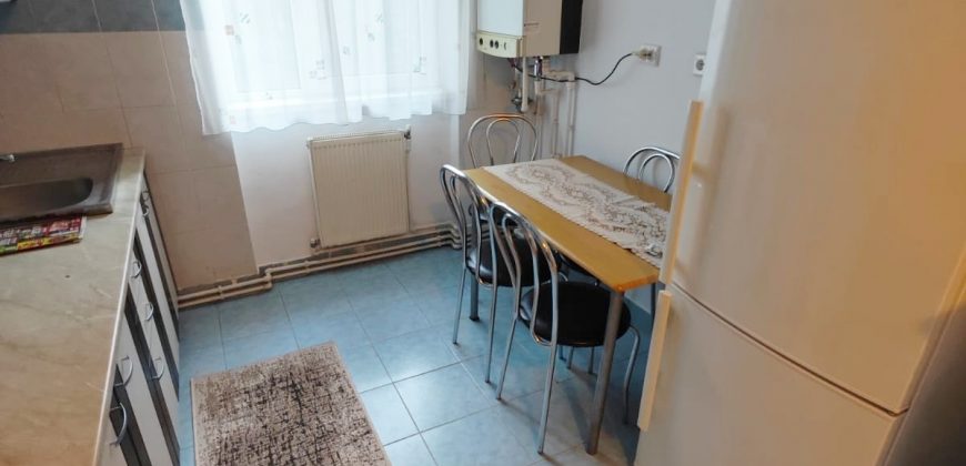 Apartament 2 camere, etaj 1, mobilat, utilat, Cetate!