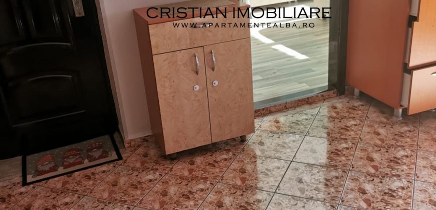 Apartament 2 camere decomandat, etaj 1, mobilat, utilat, Cetate!