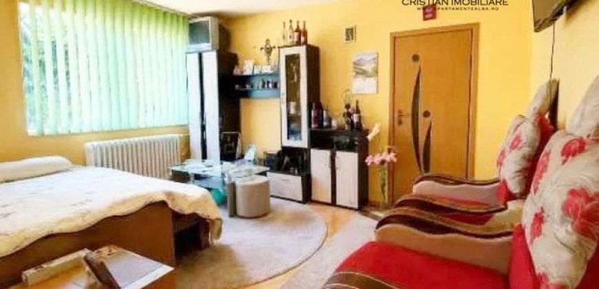 Apartament 2 camere , etaj 2, mobilat, utilat complet, Cetate-Closca!