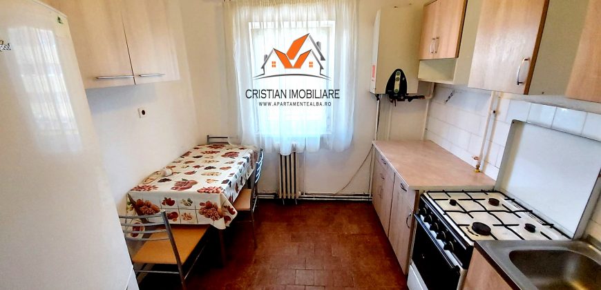 Apartament 2 camere decomandat, etaj 2, mobilat, utilat,Cetate-Mercur!