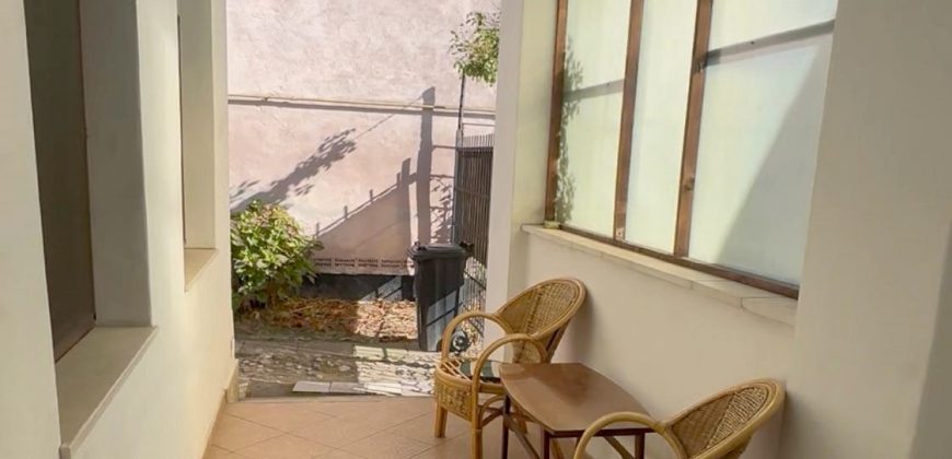 Apartament 2 camere, 90 mp, la casa, partial mobilat, Centru