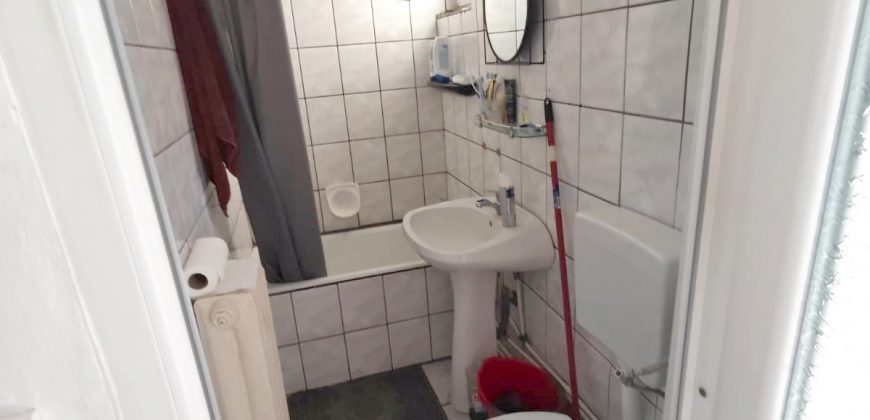 Apartament 2 camere Cetate, etajul 1, aproape de Bulevardul Transilvaniei!