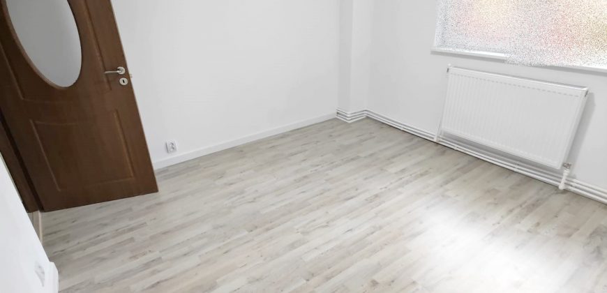 Apartament 2 camere decomandat, Parter cu balcon, finisat complet, Cetate-Piata !