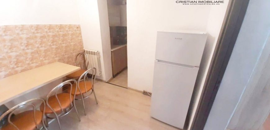 Apartament 2 camere, etaj 1, Cetate !