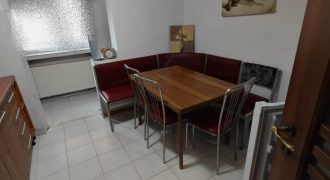 Apartament 2 camere decomandat, etaj 3, Cetate-Bulevard !