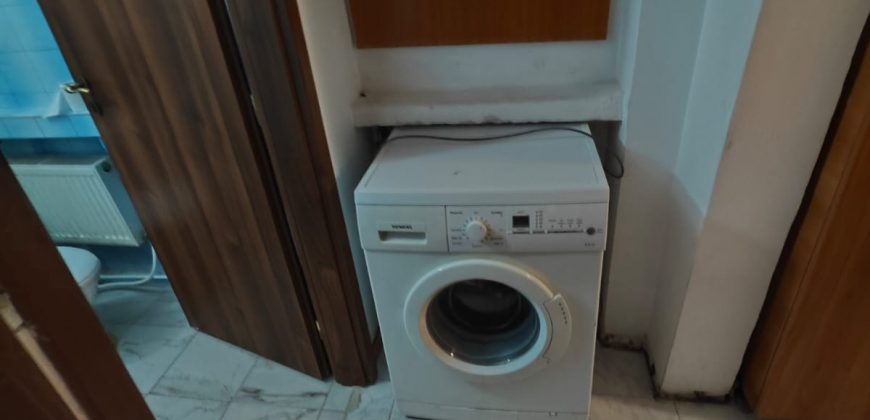 Apartament 2 camere decomandat, etaj 3, Cetate-Bulevard !