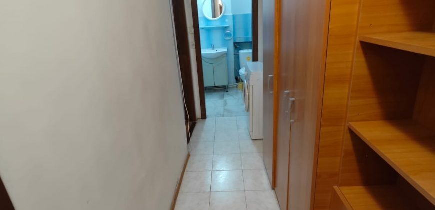 Apartament 2 camere decomandat, etaj 3, Cetate-Bulevard !