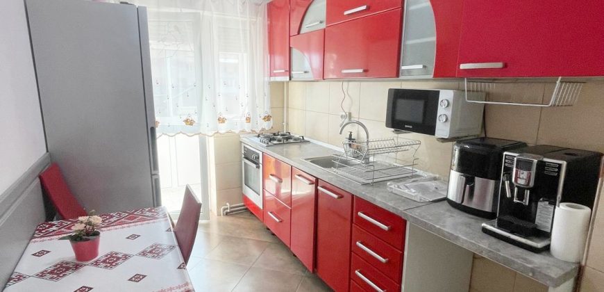 Apartament 4 camere decomandat, etaj 3, mobilat, utilat, Cetate !