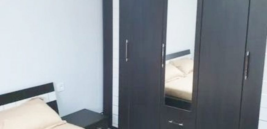 Apartament 2 camere , modificat in 3 camere, etaj 1, mobilat, utilat, Cetate !