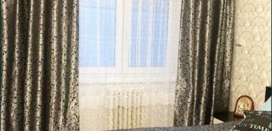 Apartament 2 camere decomandat, mobilat, utilat, Cetate-Mercur !