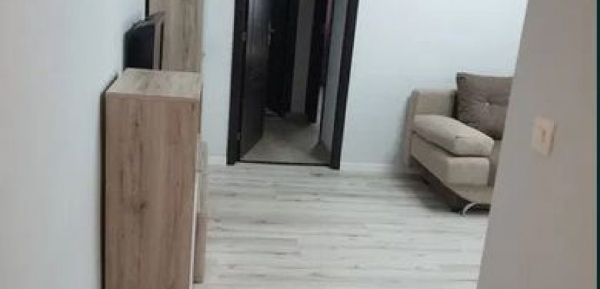Apartament 2 camere , modificat in 3 camere, etaj 1, mobilat, utilat, Cetate !
