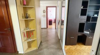 Apartament 4 camere decomandat, etaj 3, mobilat, utilat, Cetate !